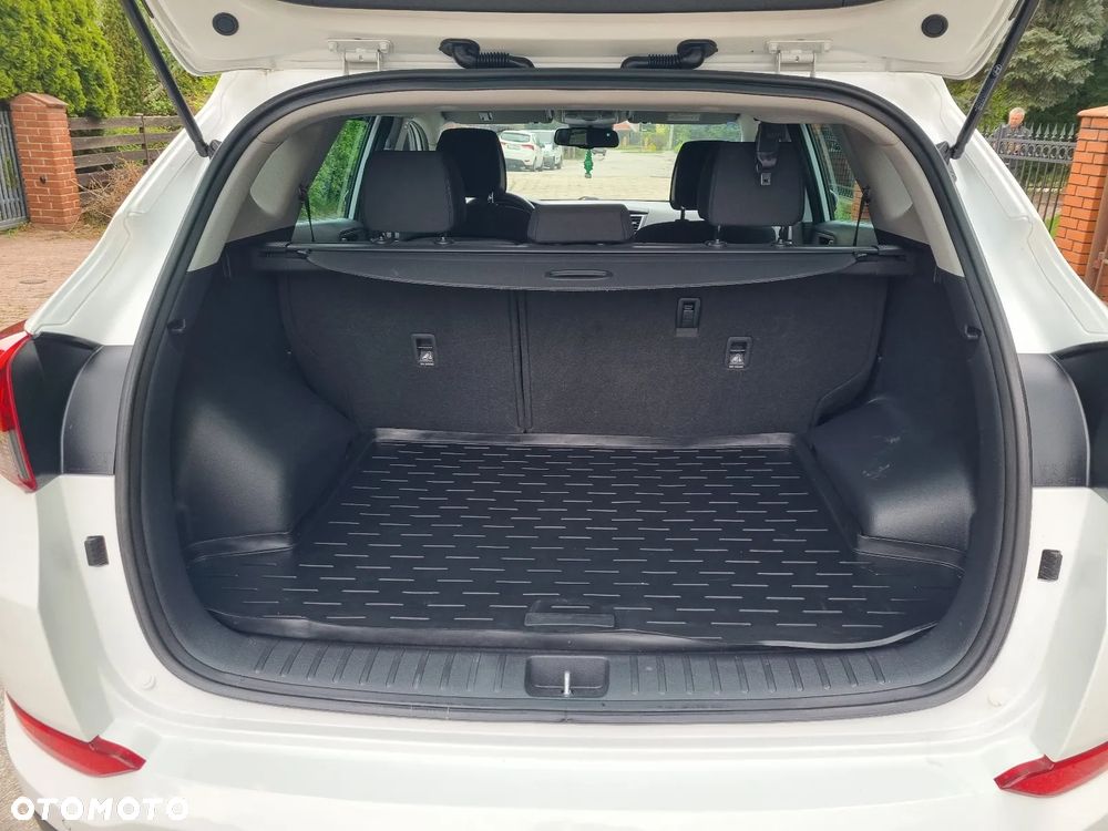 Hyundai Tucson blue 1.7 CRDi 2WD Style - 19