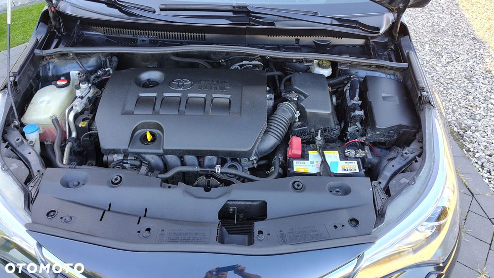 Toyota Avensis Touring Sports 1.8 Multidrive S Executive - 19