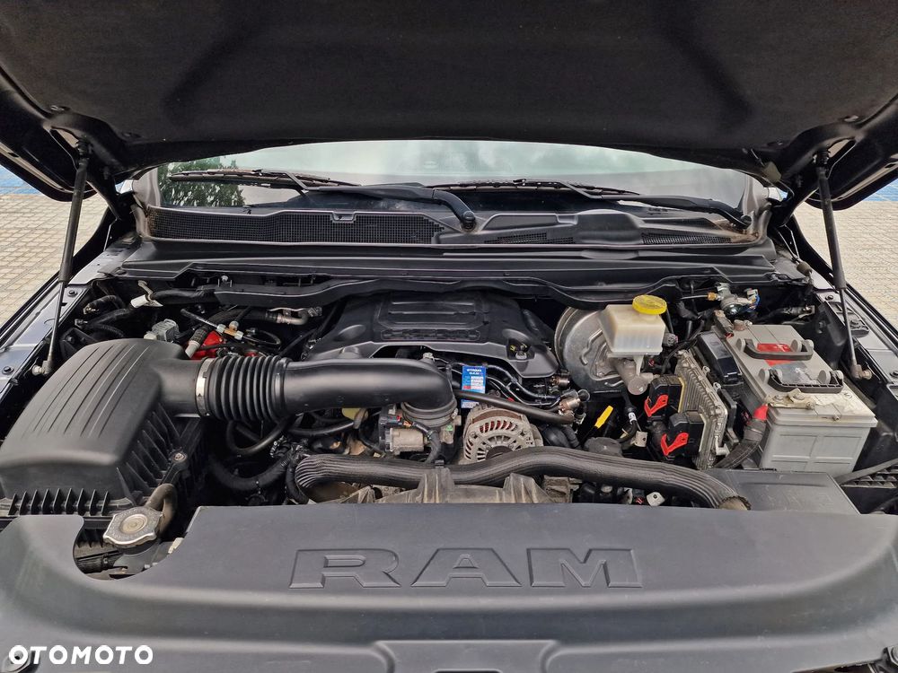 Dodge RAM 1500 5.7 4x4 - 14