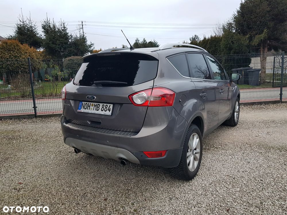 Ford Kuga 2.0 TDCi 2x4 Titanium - 6