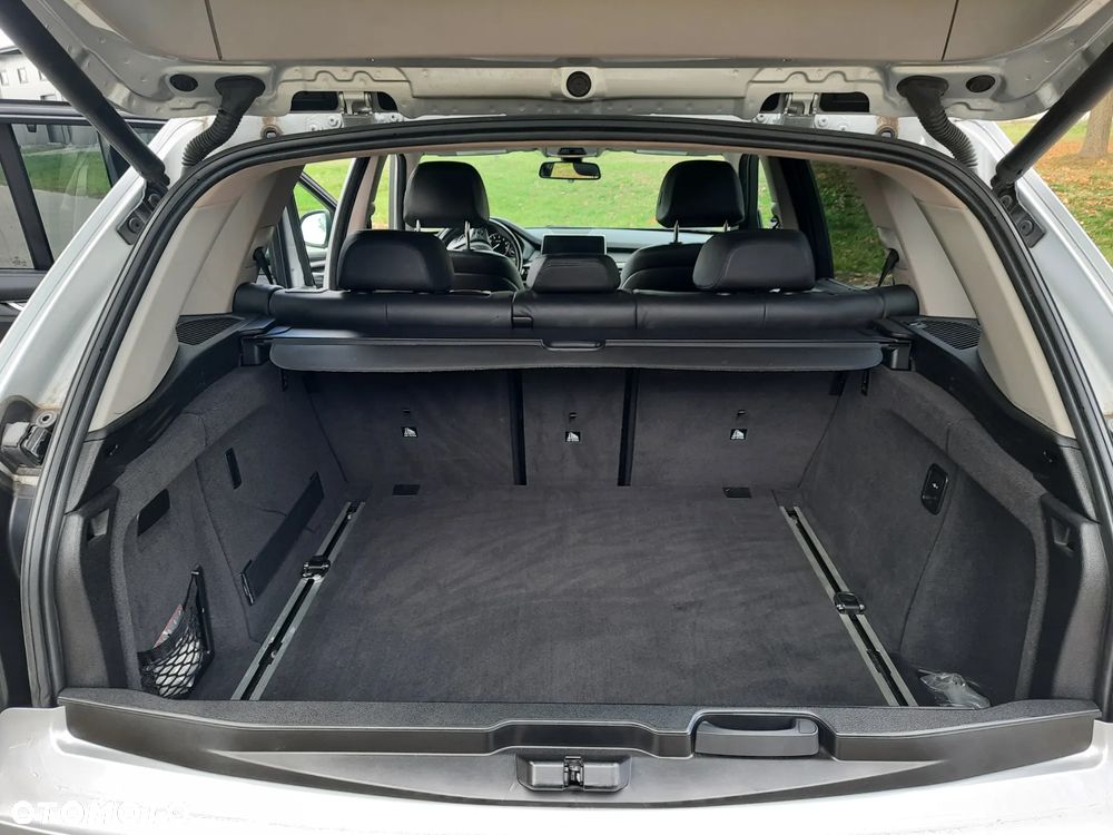 BMW X5 xDrive35i - 11