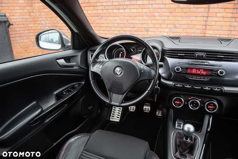 Alfa Romeo Giulietta 1.8 TBi 16V Quadrifoglio Verde - 24