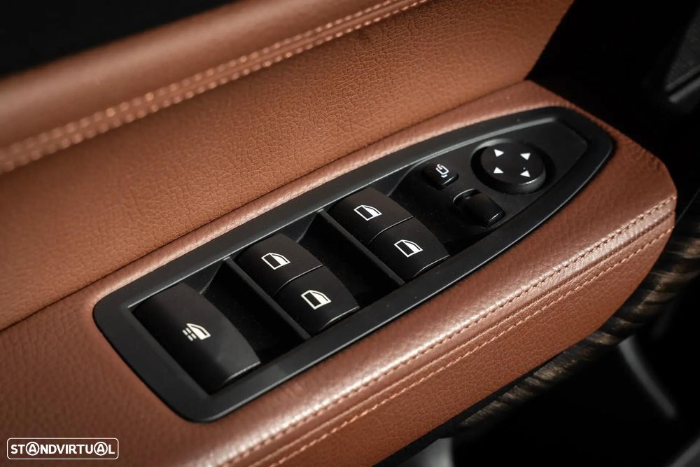 BMW 228 i Pack M Auto - 12