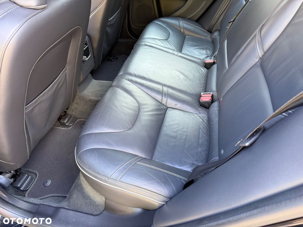 Volvo V60 D4 Geartronic RDesign - 34