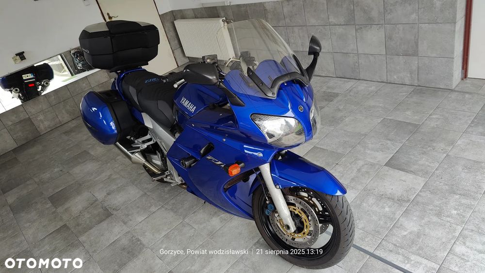 Yamaha FJR - 10
