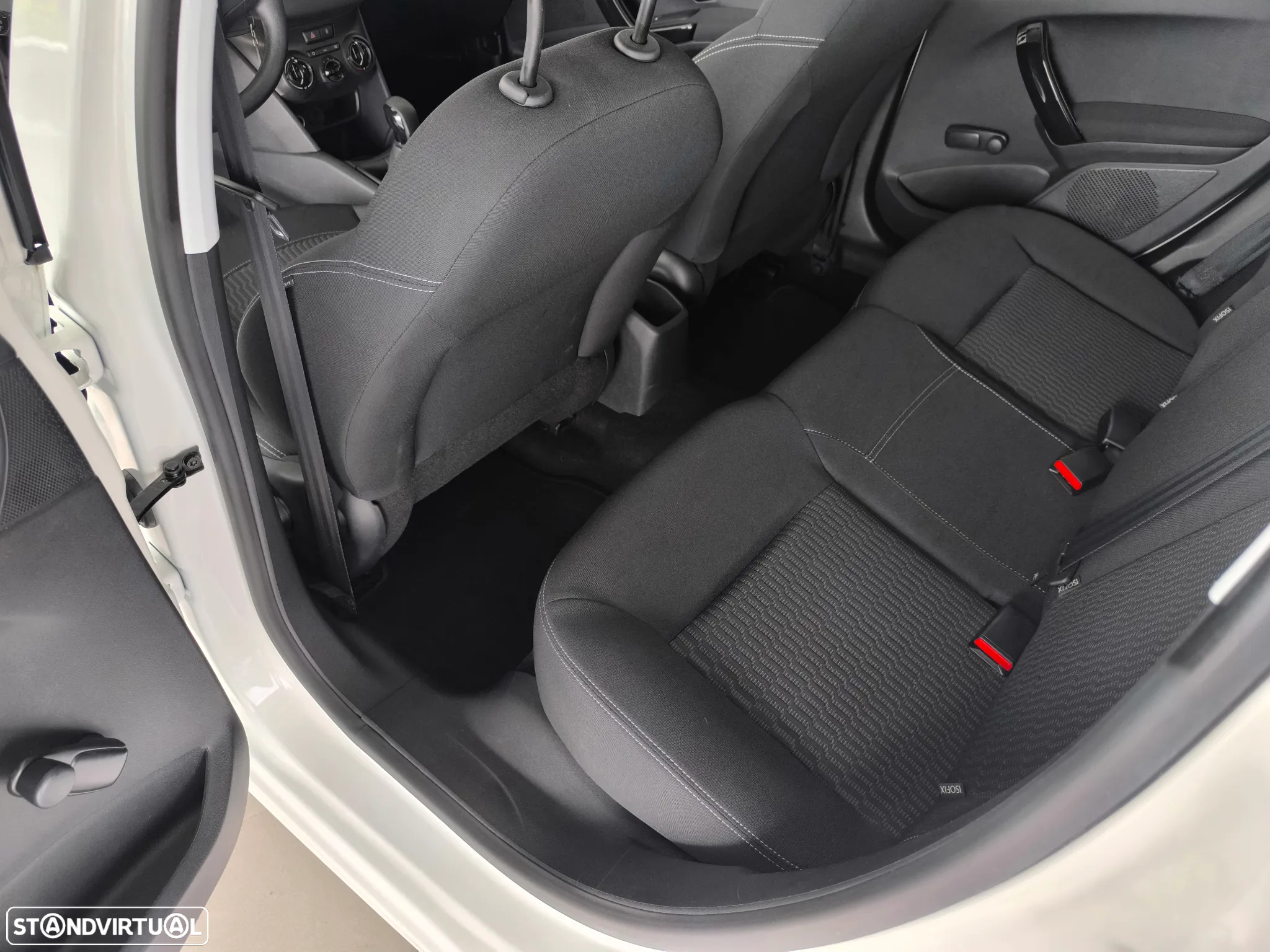 Peugeot 208 1.2 PureTech Active - 17