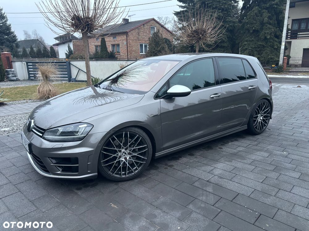 Volkswagen Golf - 21