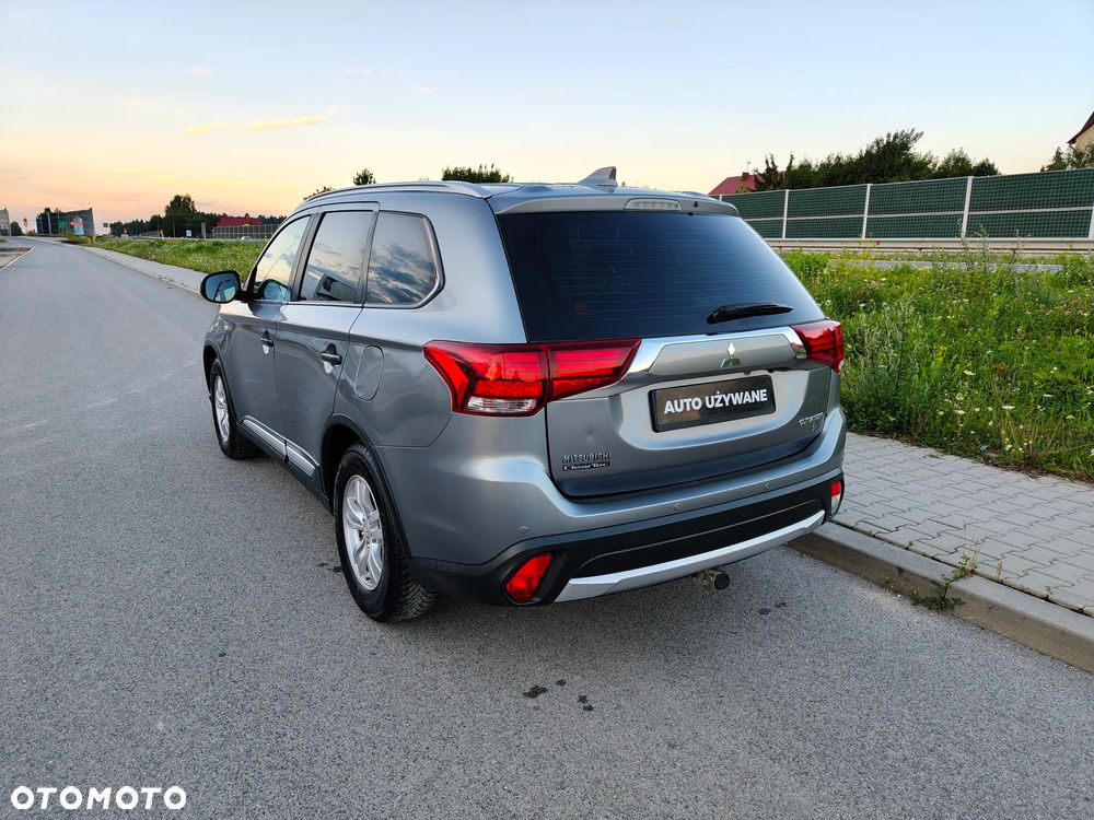 Mitsubishi Outlander 2.0 City Style 2WD - 10