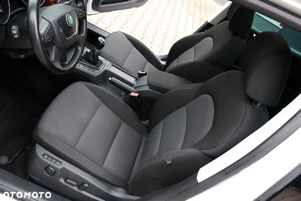 Skoda Superb 1.8 TSI Exclusive - 24