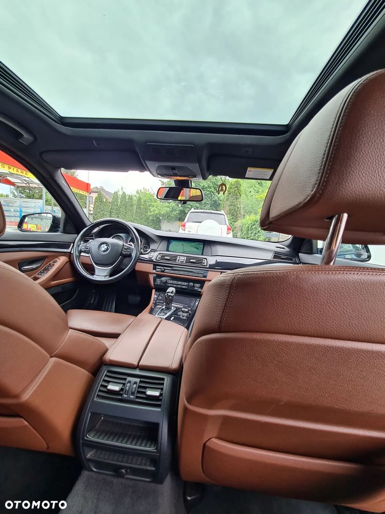 BMW Seria 5 520d xDrive Luxury Line - 9