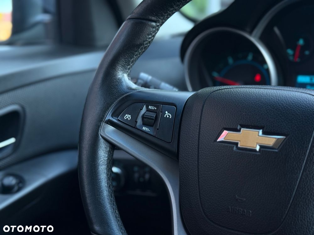 Chevrolet Cruze - 18