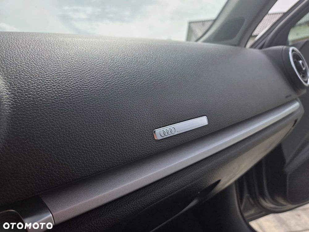 Audi A3 Sportback 2.0 TDI Ambiente - 17