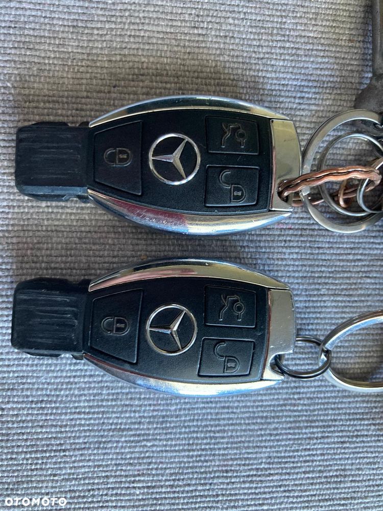 Mercedes-Benz Klasa C 180 (BlueEFFICIENCY) Avantgarde - 5