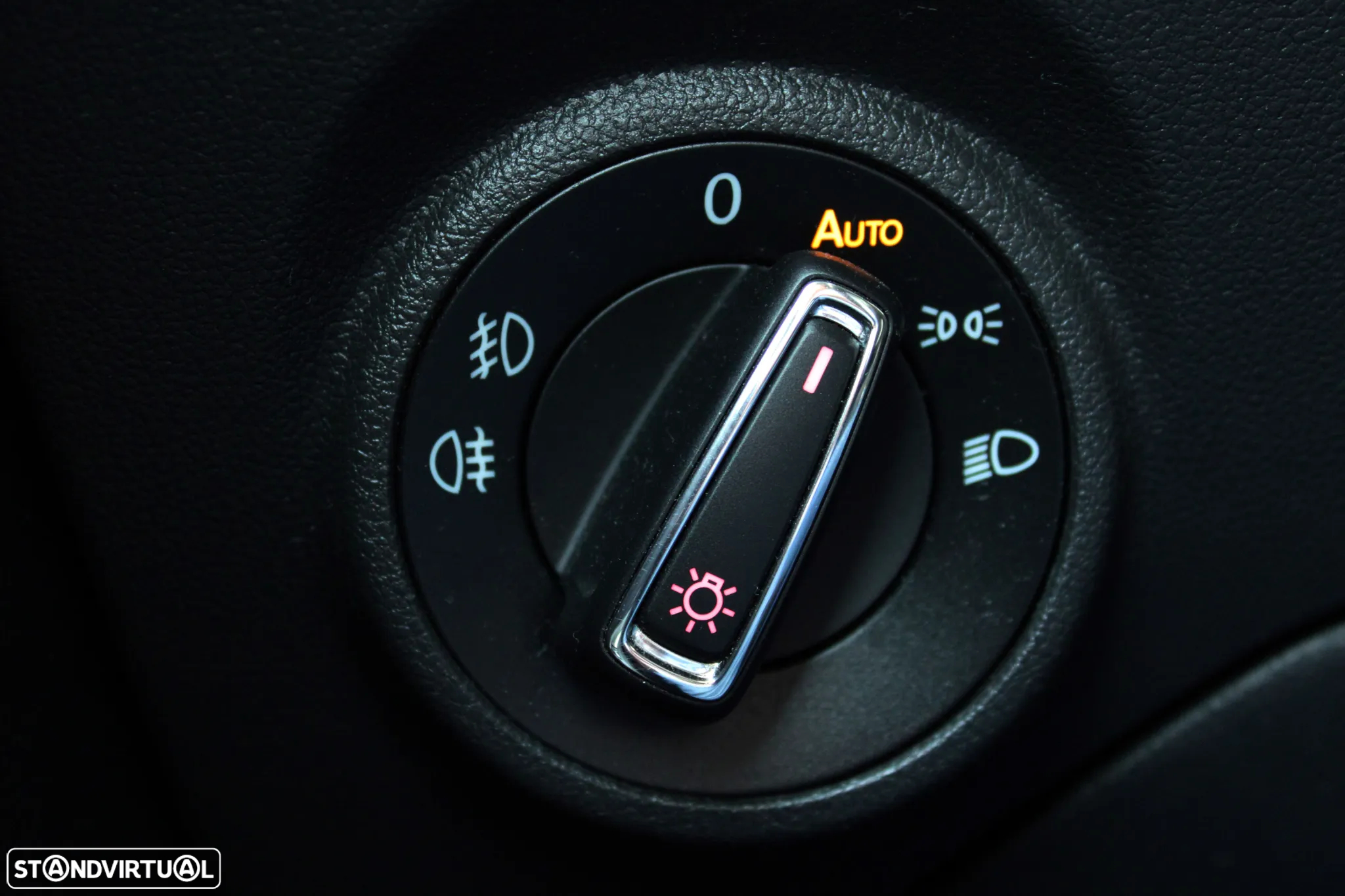 SEAT Leon 2.0 TDI DPF FR - 43