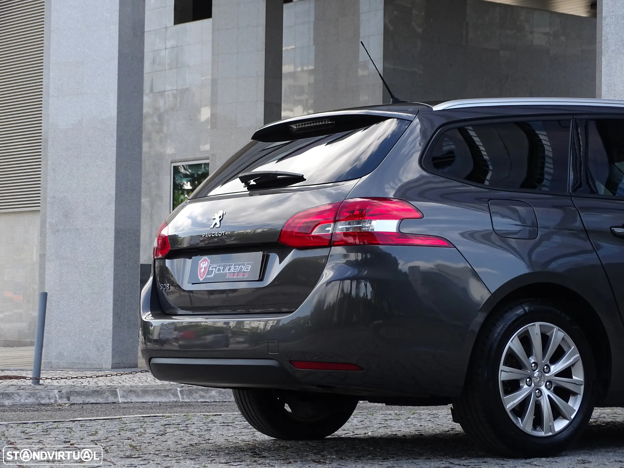 Peugeot 308 SW 1.5 BlueHDi Style - 19