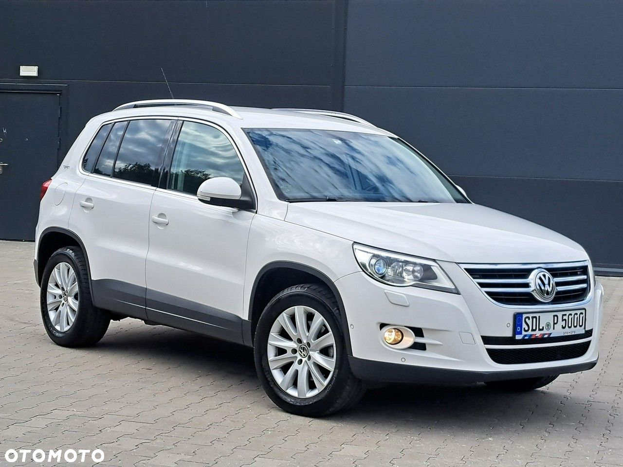 Volkswagen Tiguan - 3