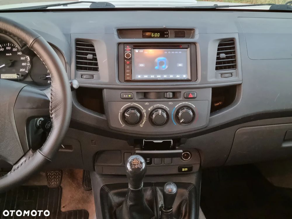 Toyota Hilux - 17