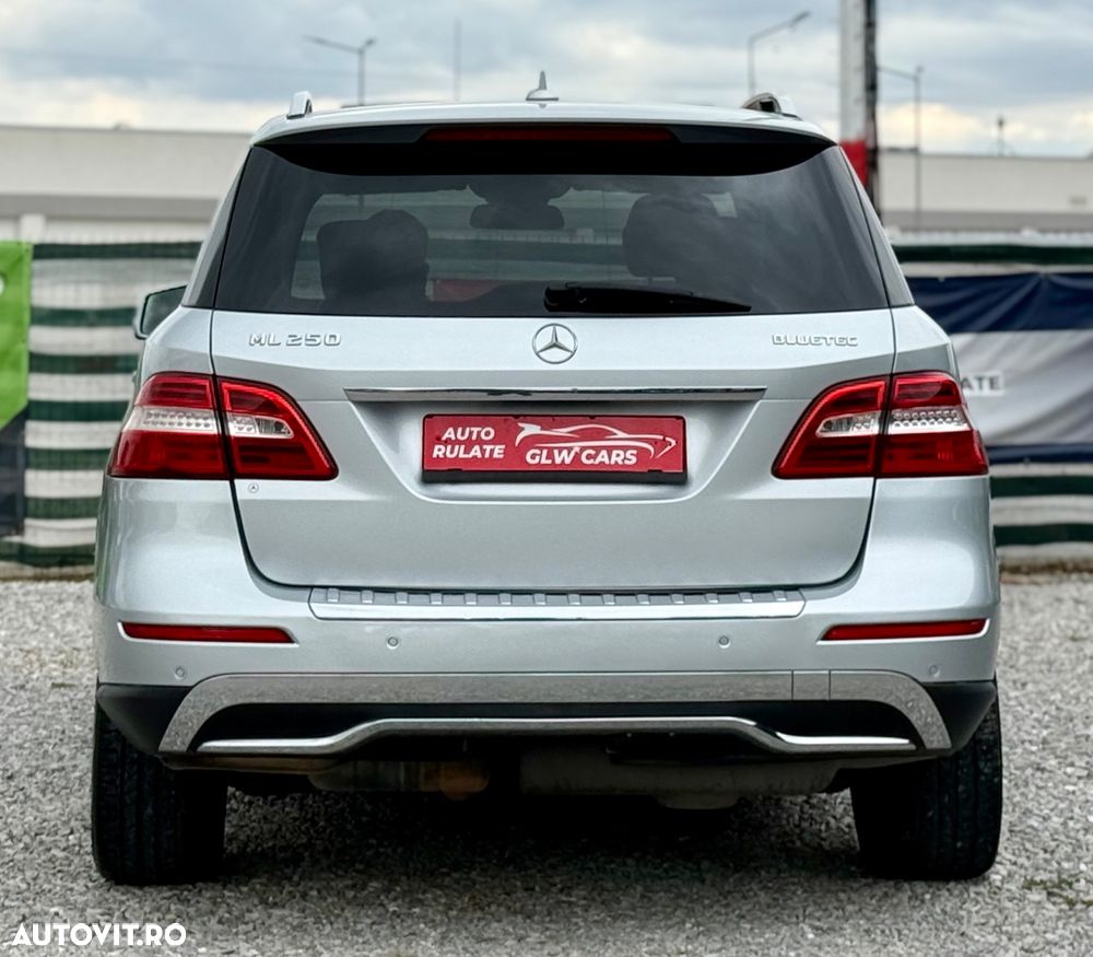 Mercedes-Benz ML 250 BlueTEC 4MATIC 7G-TRONIC - 16