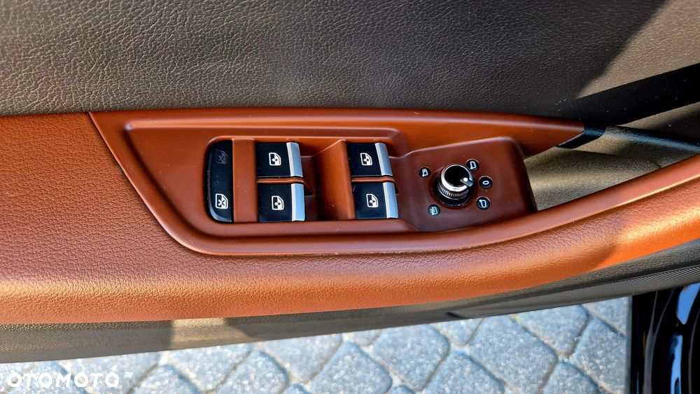 Audi A4 Avant 40 TDI S tronic quattro design - 24