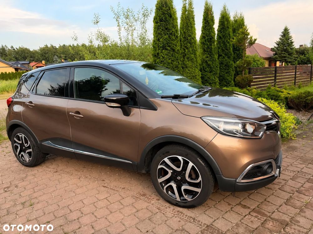 Renault Captur 1.2 TCe Helly Hansen EDC - 1