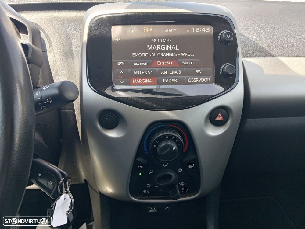 Toyota Aygo 1.0 X-Play+AC - 8
