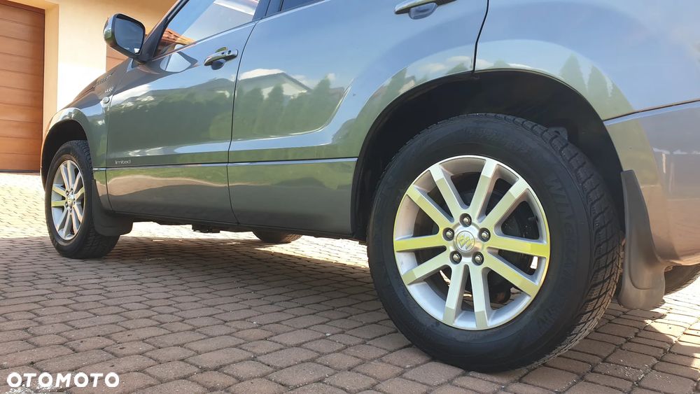 Suzuki Grand Vitara 1.9 DDiS Comfort DPF Limited - 10