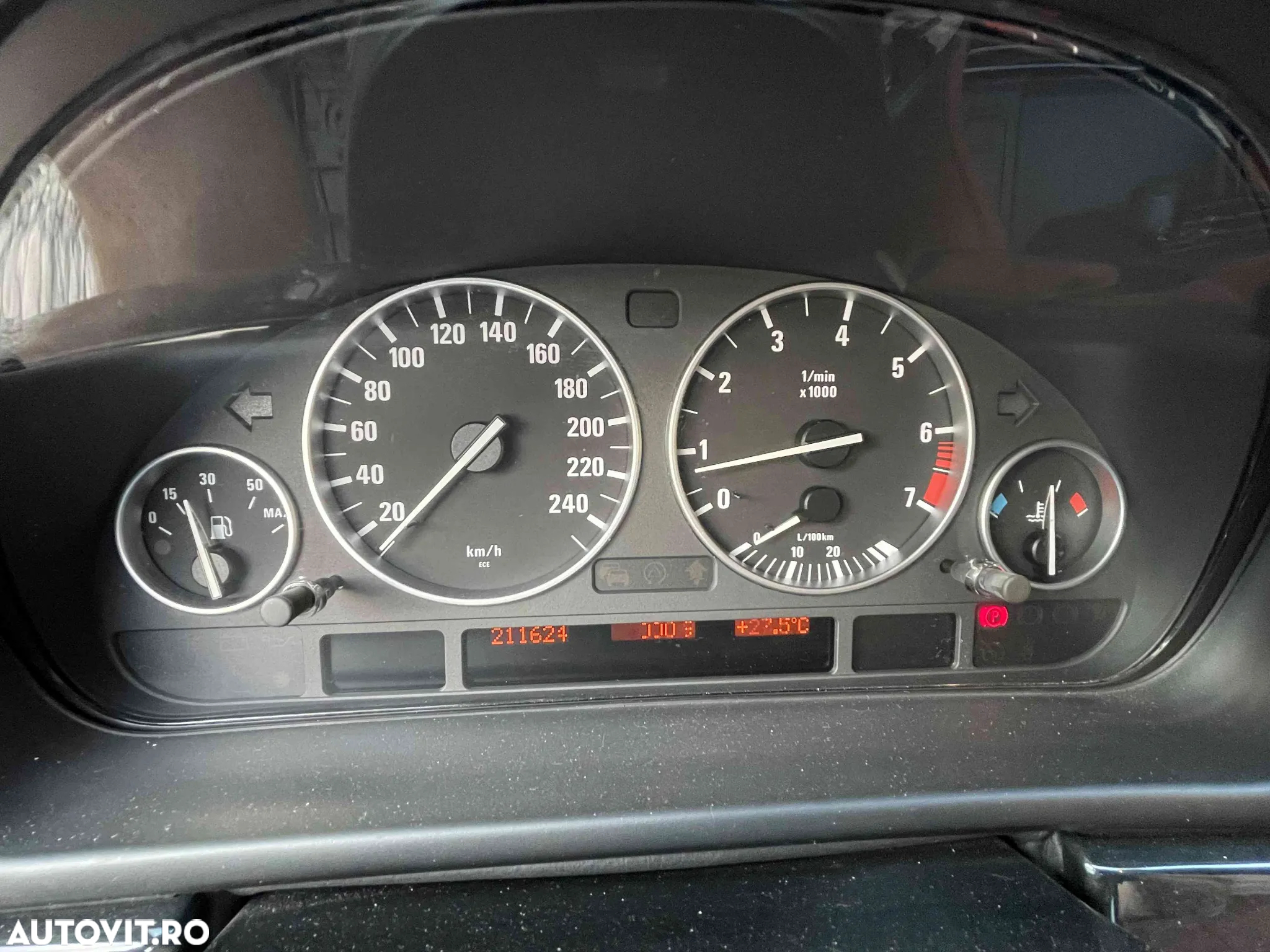 BMW Seria 5 520i - 18