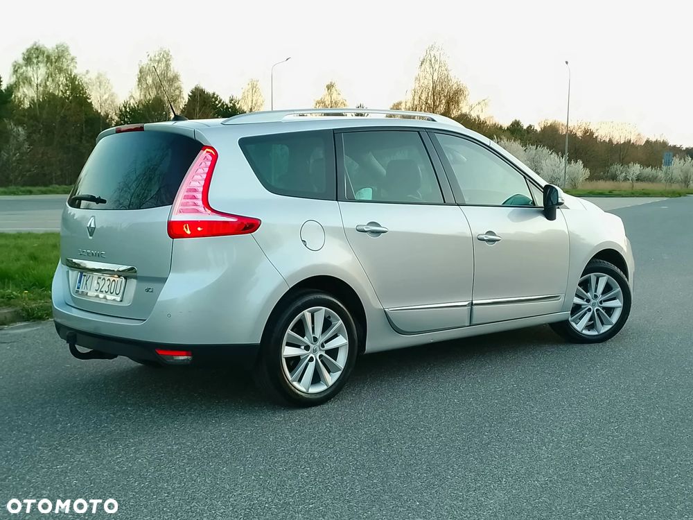 Renault Grand Scenic Energy dCi 110 S&S Bose Edition - 11