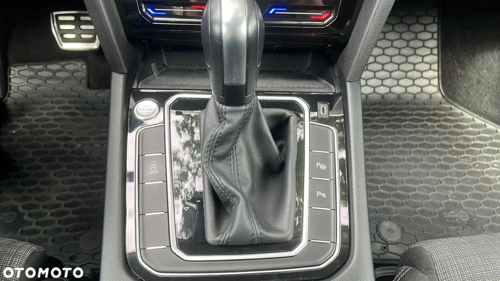 Volkswagen Passat 2.0 TDI EVO Business DSG - 25