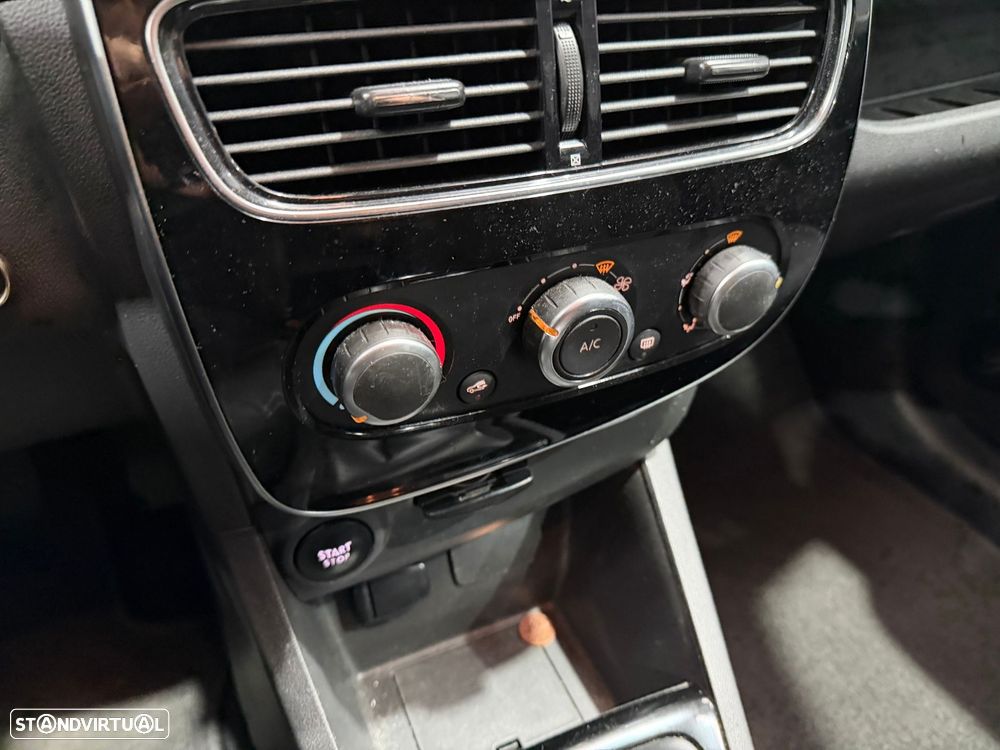 Renault Clio Sport Tourer TCe 90 Limited - 24