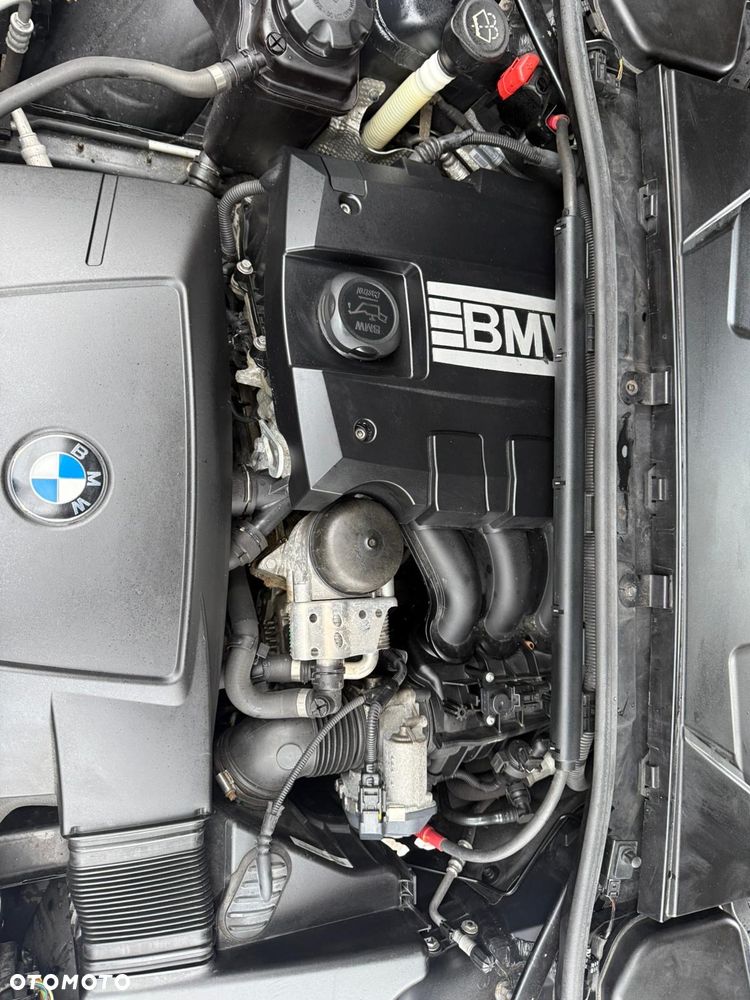 BMW Seria 3 318i - 8