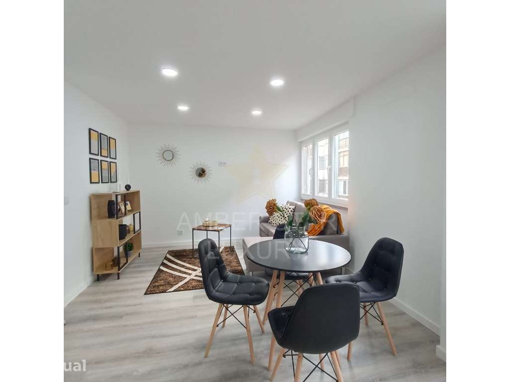 Apartamento T2 remodelado em Benfica - Grande imagem: 3/17