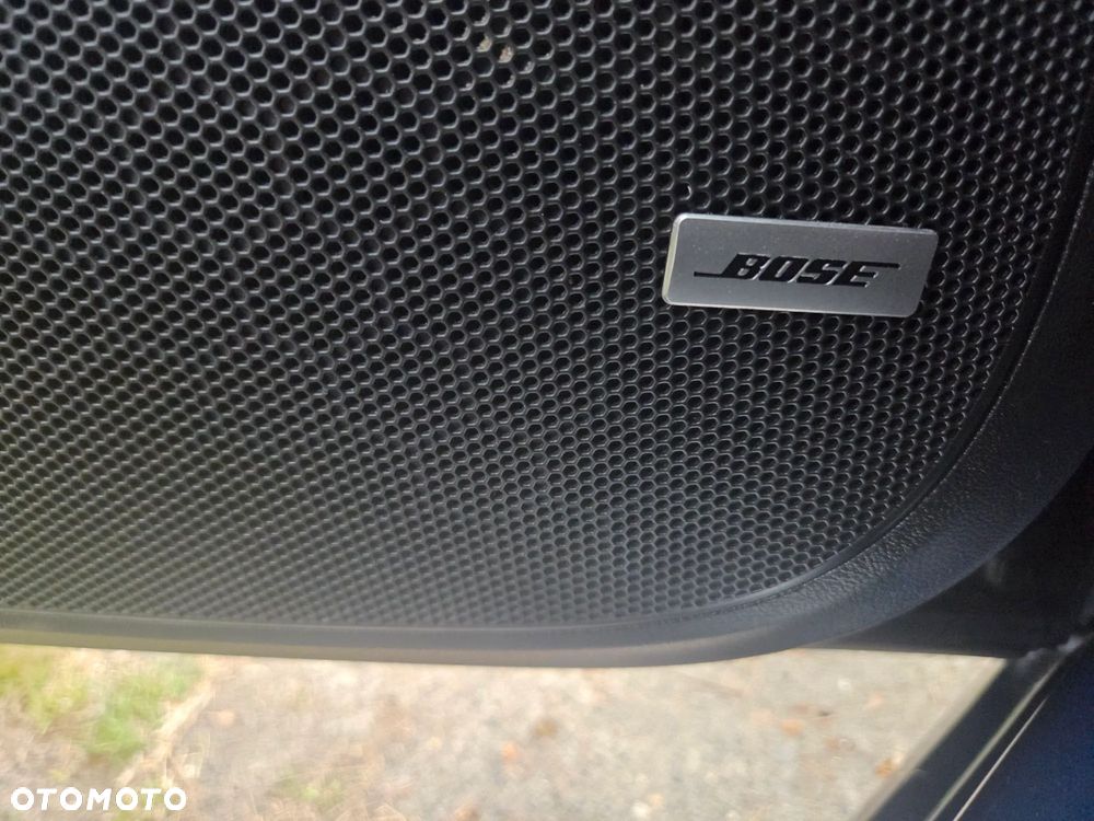 Renault Megane ENERGY TCe 130 EDC BOSE EDITION - 37