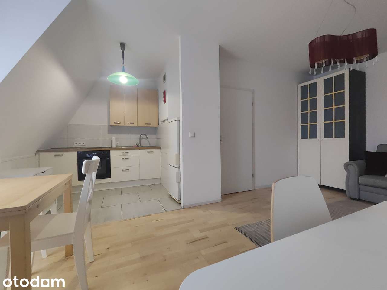 Dwupokojowe mieszkanie z balkonem w apartamentowcu z ochroną
