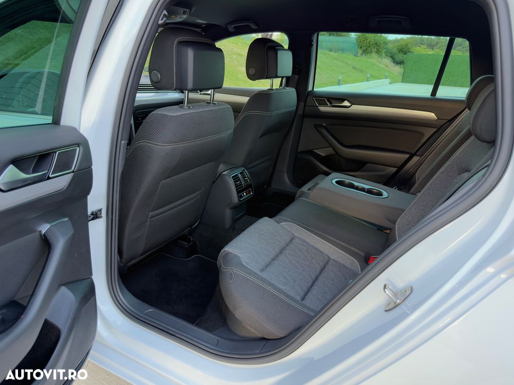Volkswagen Passat 2.0 TDI DSG Business - 29