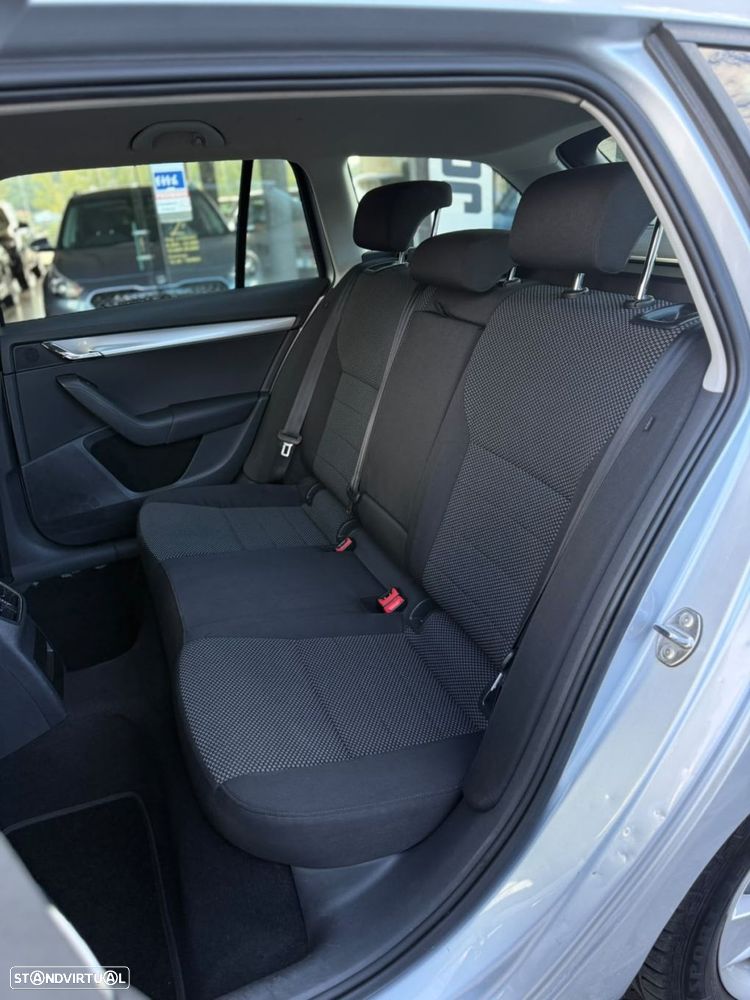 Skoda Octavia Break 1.6 TDi Active - 10