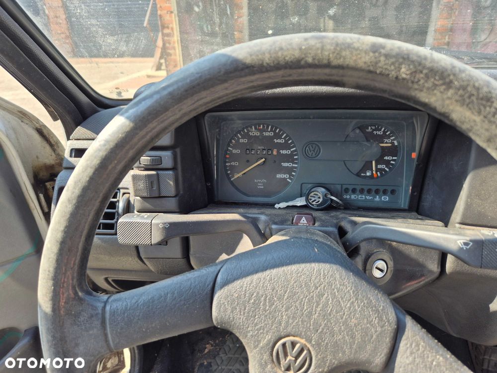 Volkswagen Polo - 4