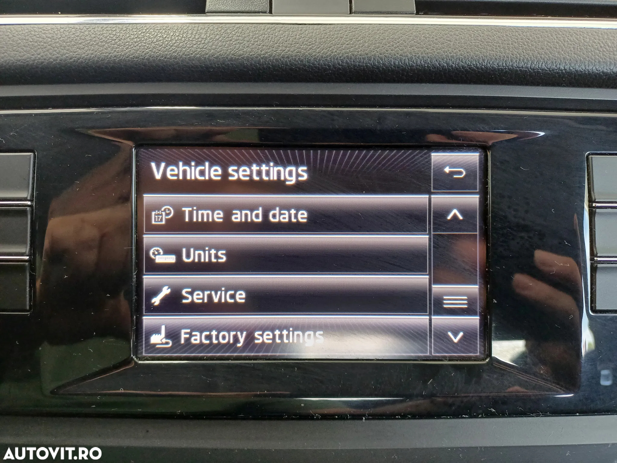 Skoda Octavia 1.6 TDI AMBITION - 14