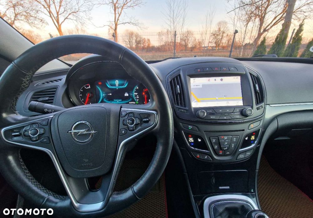 Opel Insignia - 24