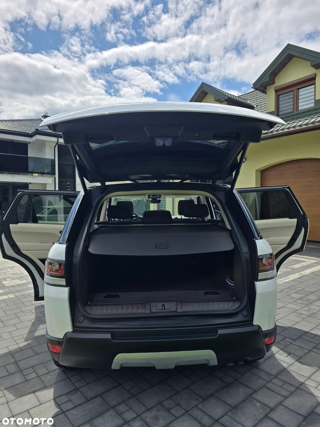 Land Rover Range Rover Sport S 2.0 SD4 HSE - 19