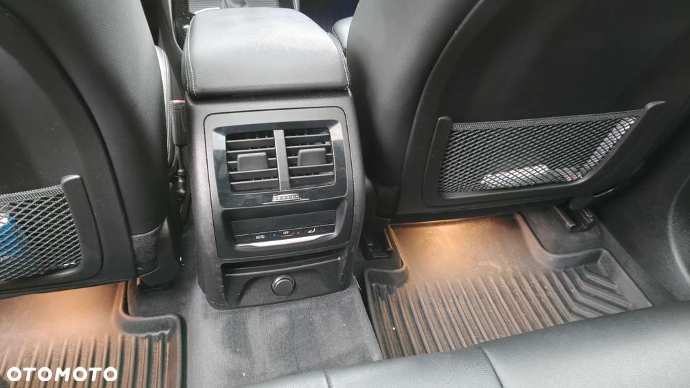 BMW X3 sDrive18d Luxury Line - 19