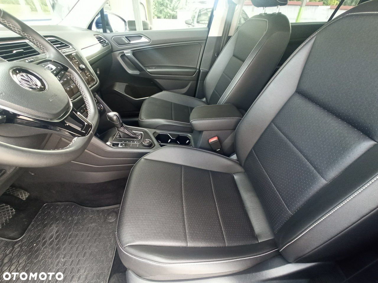 Volkswagen Tiguan - 8