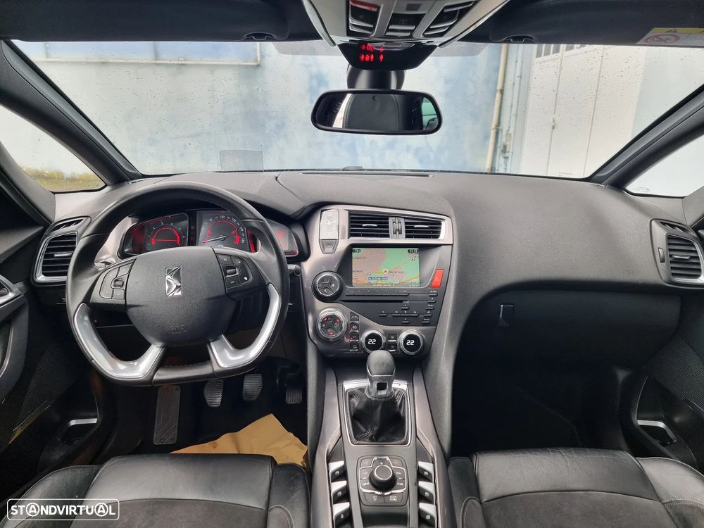 Citroën DS5 1.6 BlueHDi So Chic - 21