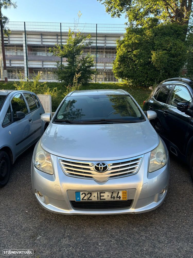Toyota Avensis SW 2.0 D-4D - 1