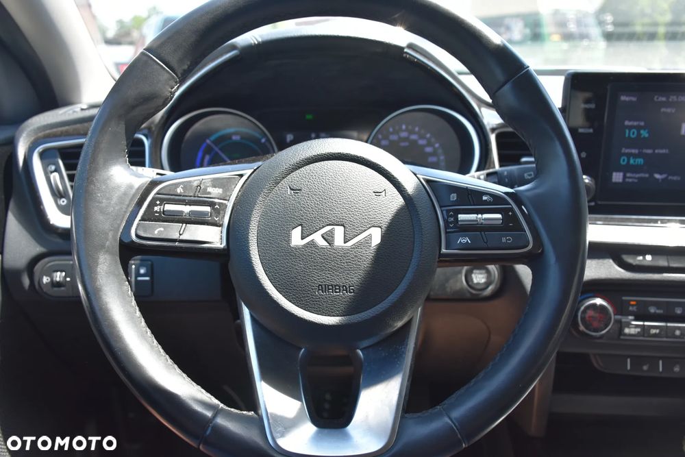Kia Ceed 1.6 GDI DCT OPF Vision - 16