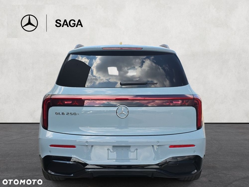 Mercedes-Benz GLB - 7