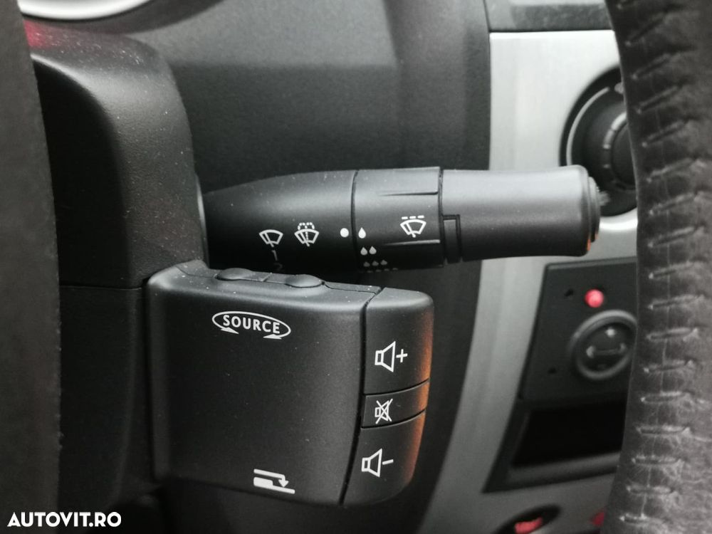 Renault Megane 1.9 dCi Coupe-Cabriolet Confort Dynamique - 8