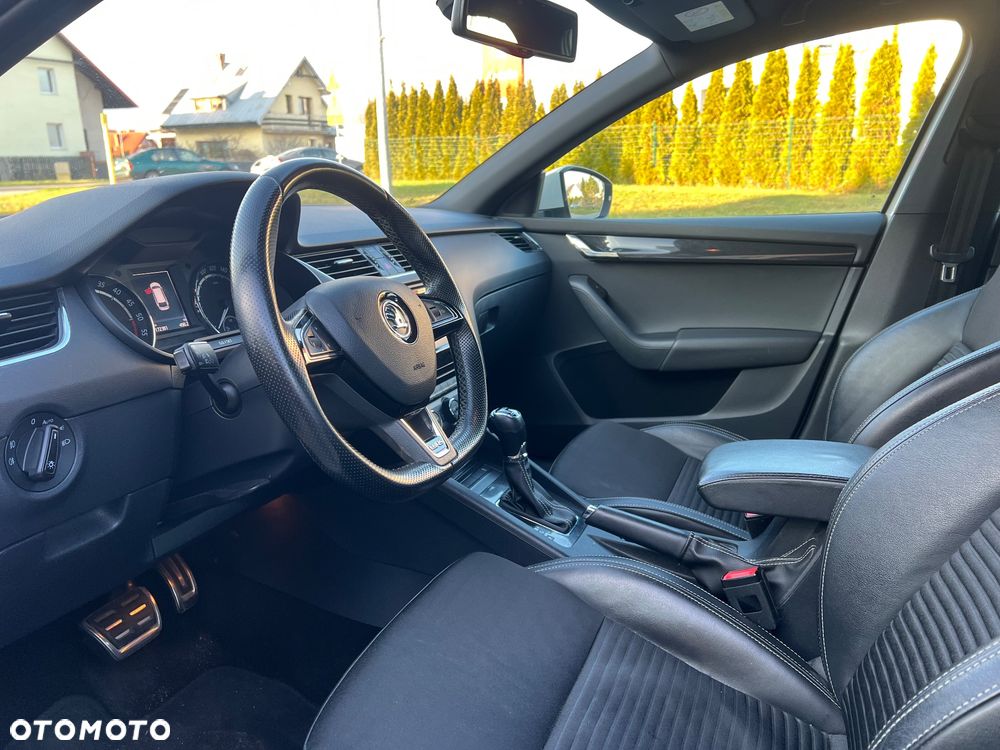 Skoda Octavia 2.0 TDI RS DSG - 1