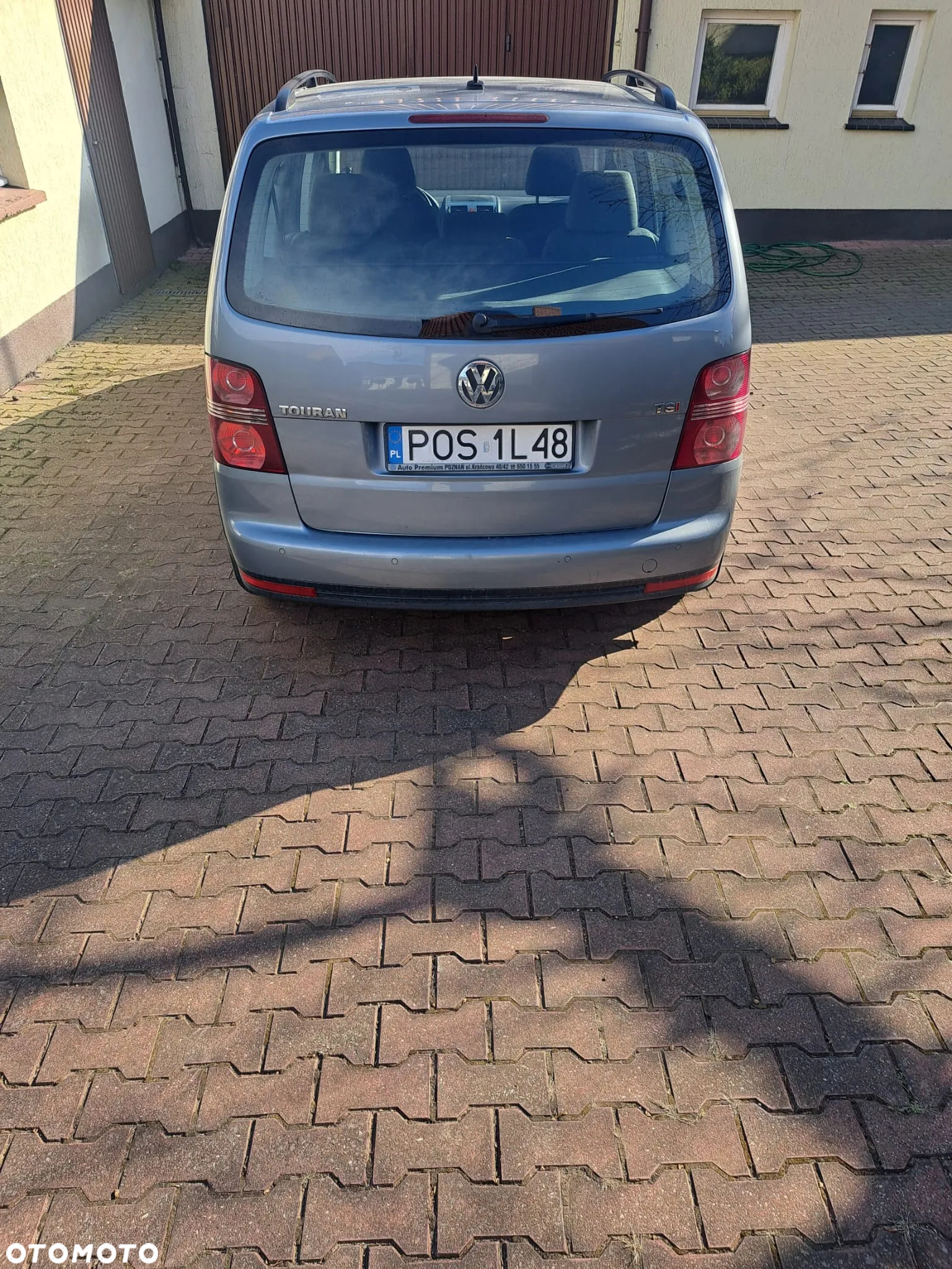 Volkswagen Touran - 4