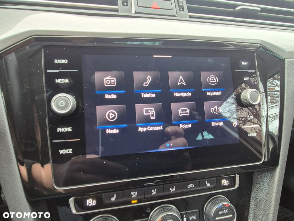 Volkswagen Passat 2.0 TSI Business DSG - 19